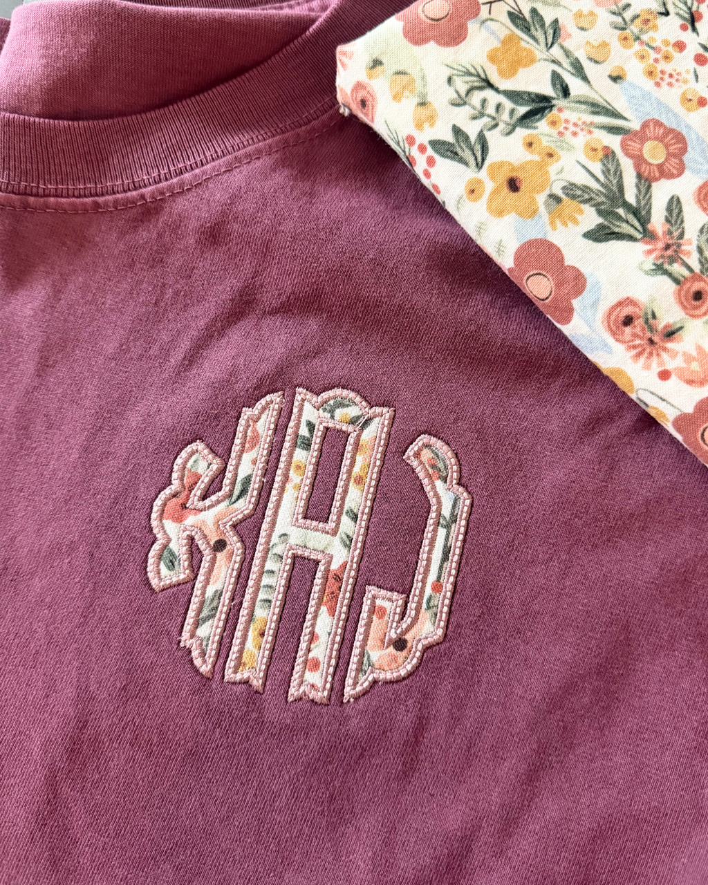 Scalloped Circle Monogram T-shirt